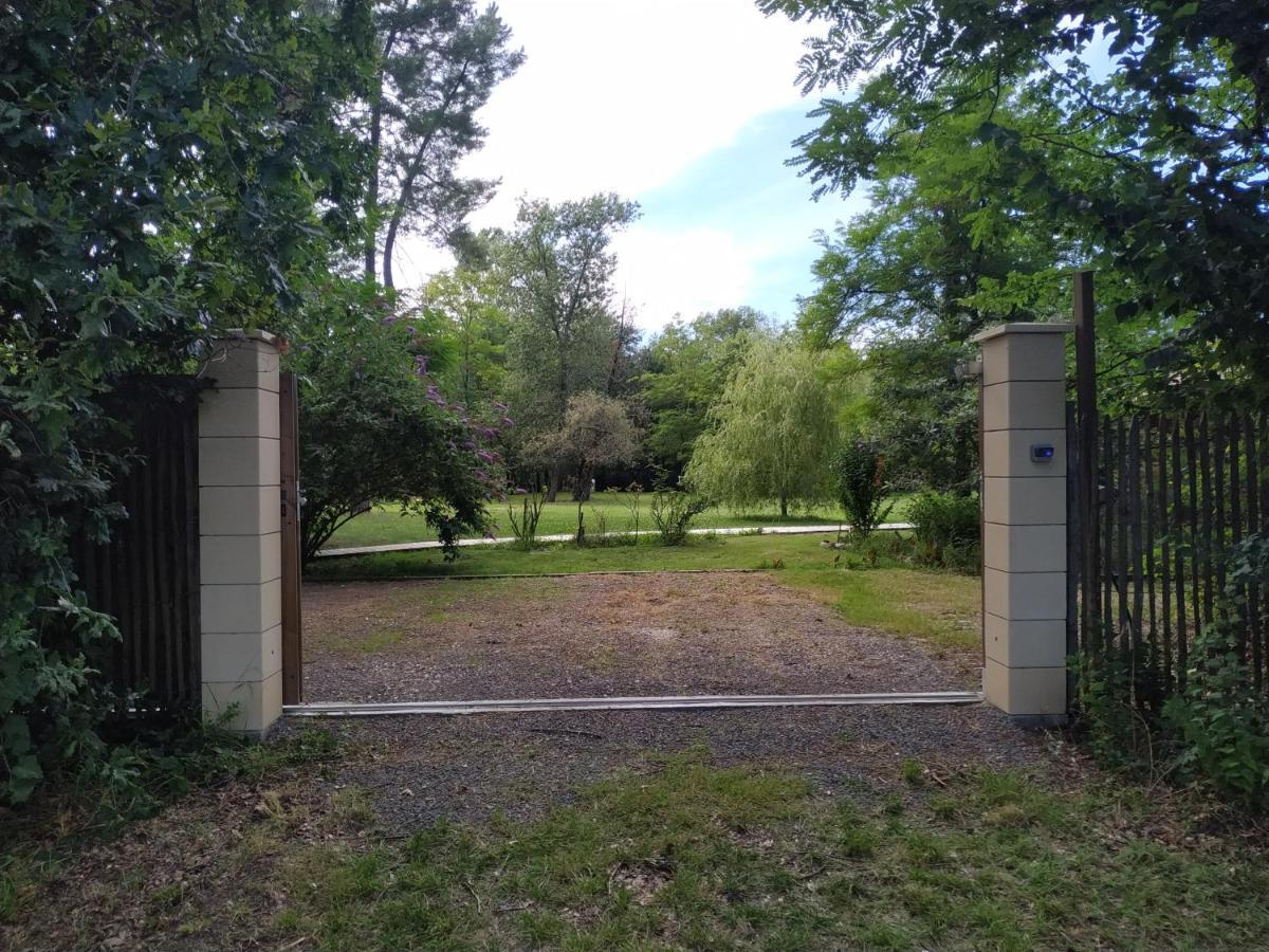 Villa Les Roulottes Vesta Léognan Exterior foto